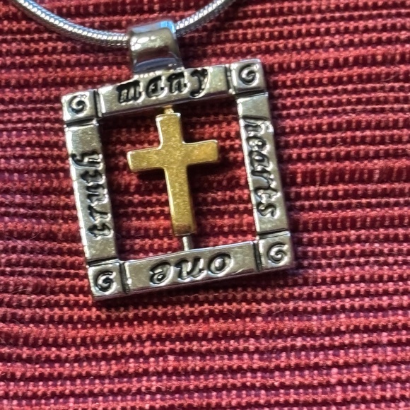 Alexa's Angels One Truth Many Hearts Silver Tone Necklace New in Box - Picture 2 of 4